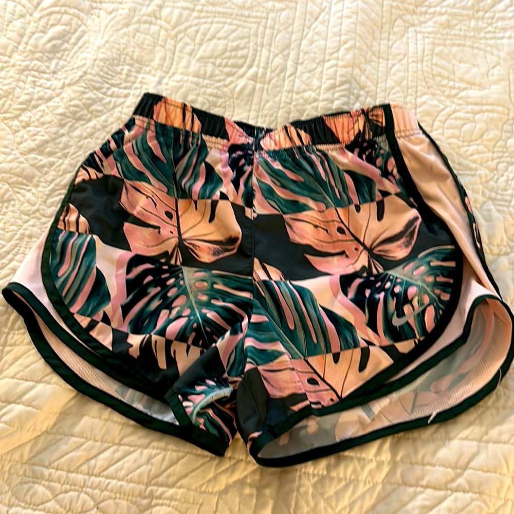 floral nike athletic shorts - dry fit - size extra Small